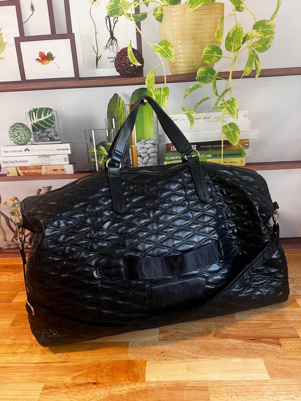 Duffel Bag DKNY Black Quilted Travel Weekender - Picture 4 of 16